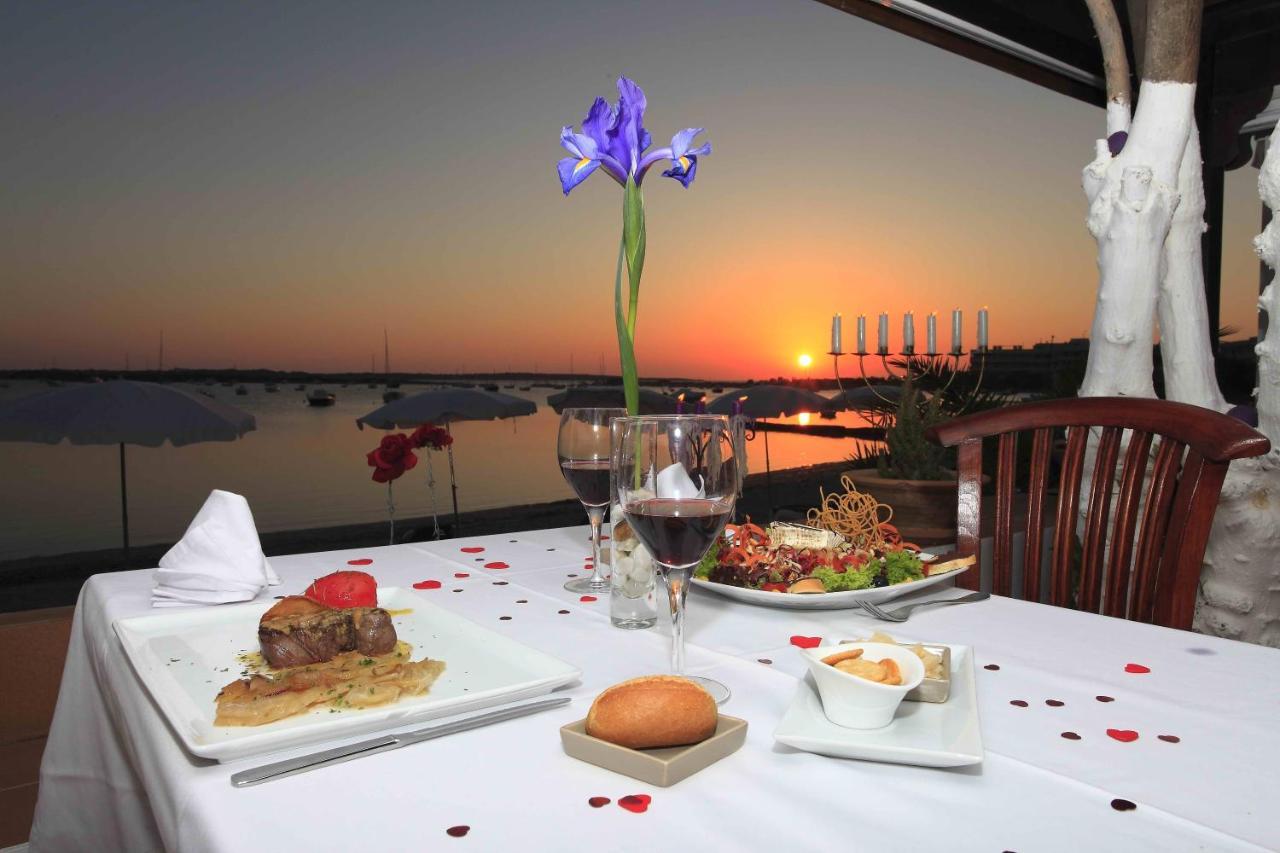 Hostal La Savina 외부 사진