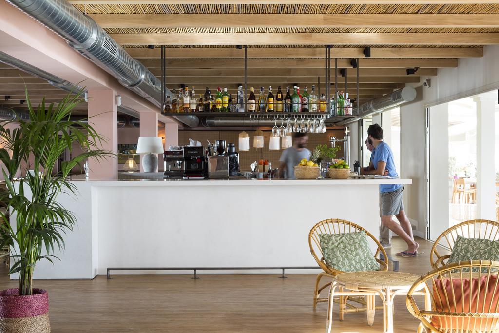 Hostal La Savina 외부 사진